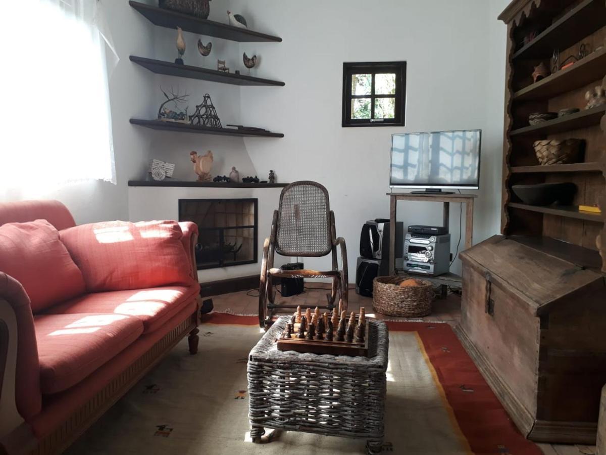 Alugo Linda Casa De Campo Perto De Sao Paulo Com Otimo Jardim, Piscina E Lareira. Sara-Sara Dış mekan fotoğraf